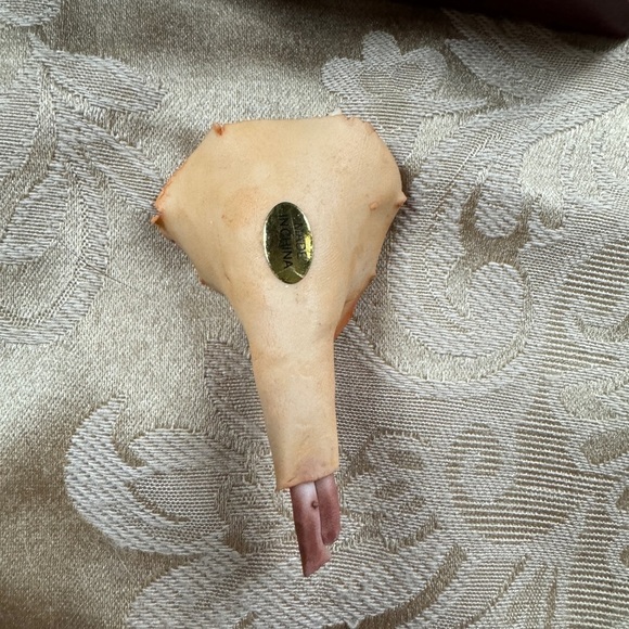 Vintage Victorian Trading Co. Ceramic Floral Bouquet – Capodimonte Style - Picture 4 of 5